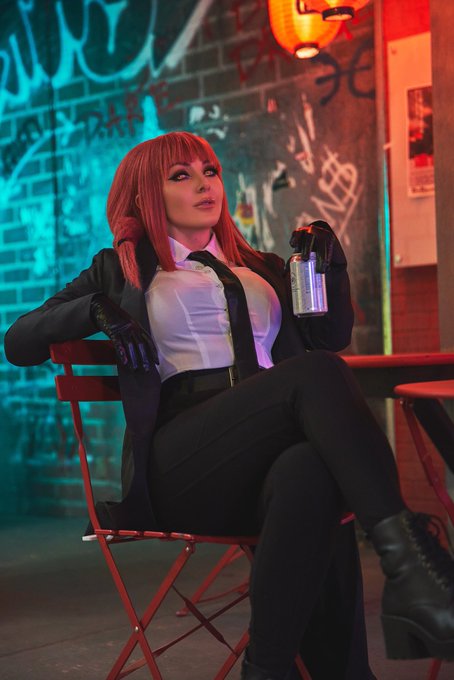 join me for a drink? https://t.co/zeQlgpkile