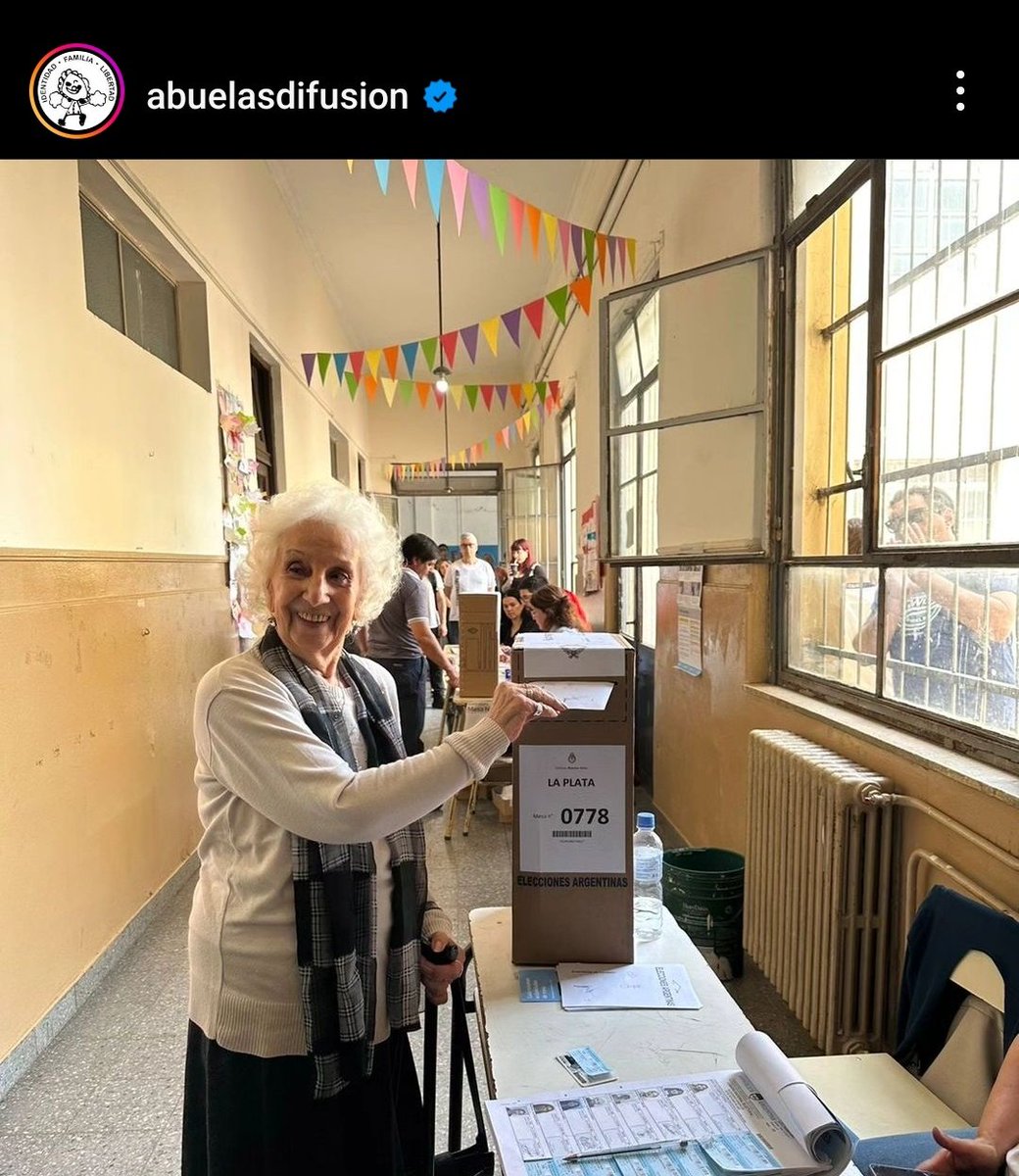 estebanrafele's tweet photo. No somos un país de mierda. https://t.co/9RfGvIumdy
