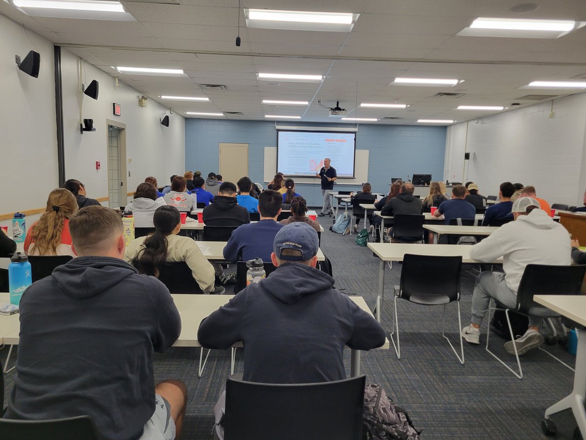 dklebes's tweet photo. Great event bringing students together from all of our programs. Big thank you to @NSATA CUATS and SLC for a well planned day and fantastic content! https://t.co/47JINmrZSq
