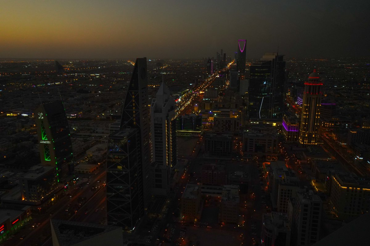 Jalal3268's tweet photo. Riyadh city from the sky

📸by @Jalal3268 

@GrumpyBangali
#GrumpyLetMeln https://t.co/3EFlN4czF8