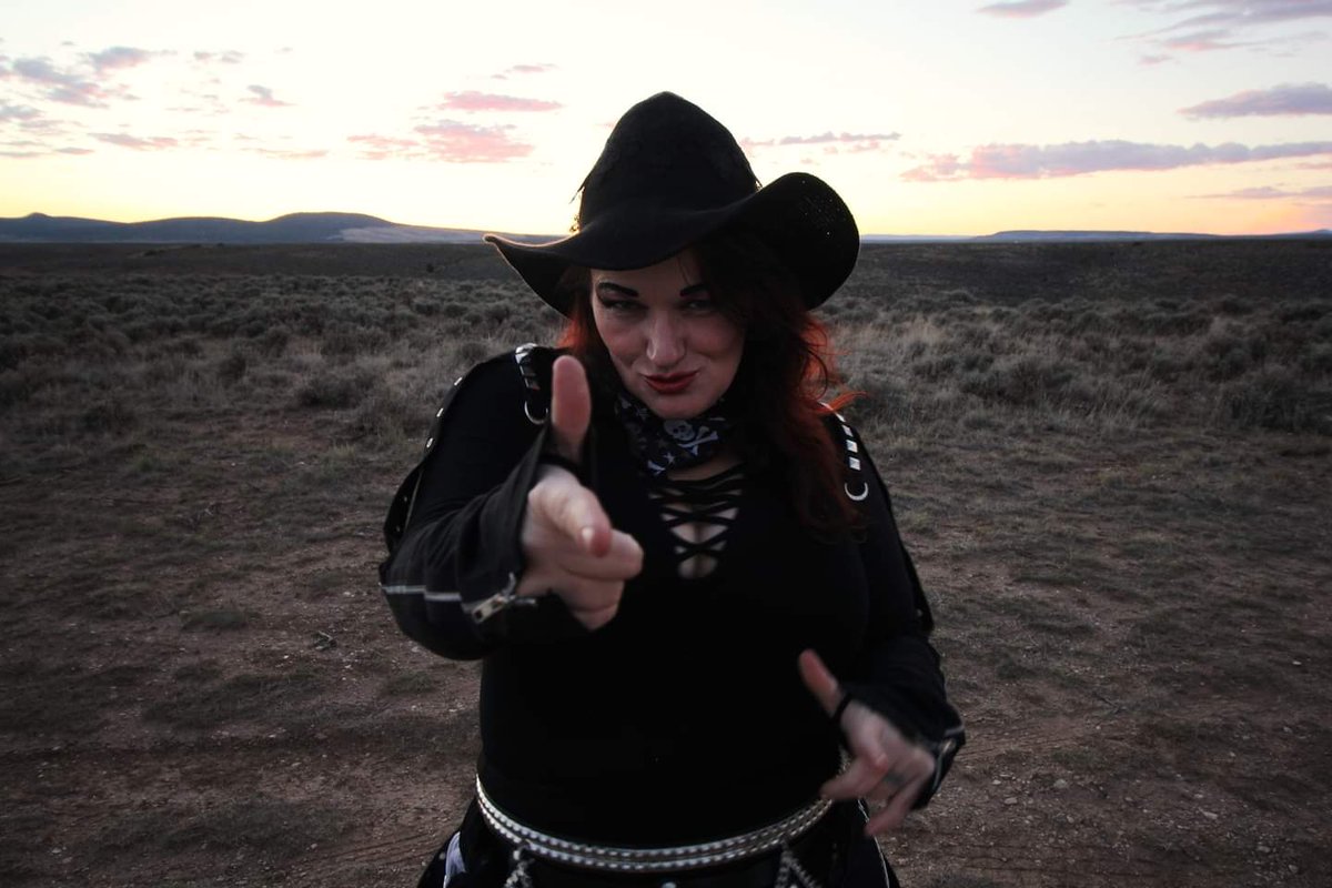 RaynePet's tweet photo. Cowgirl Eve ready to rustle up some ponies.  Fastest finger guns in Taos. Pew pew pew!
@MistressEve69
#ponyplay #humanpony #humananimalroleplay
#mistress #cowgirl #yeehaw https://t.co/Hz1HdteDwC