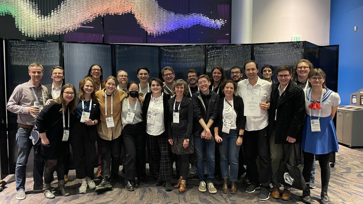lukenweaver's tweet photo. Nothing like back-to-back @geosociety + @SVP_vertpaleo meetings to remind me that this is the greatest job in the world. What a treat to see great science, great friends, and to share a week of laughter. ❤️ https://t.co/272QMaF2J3