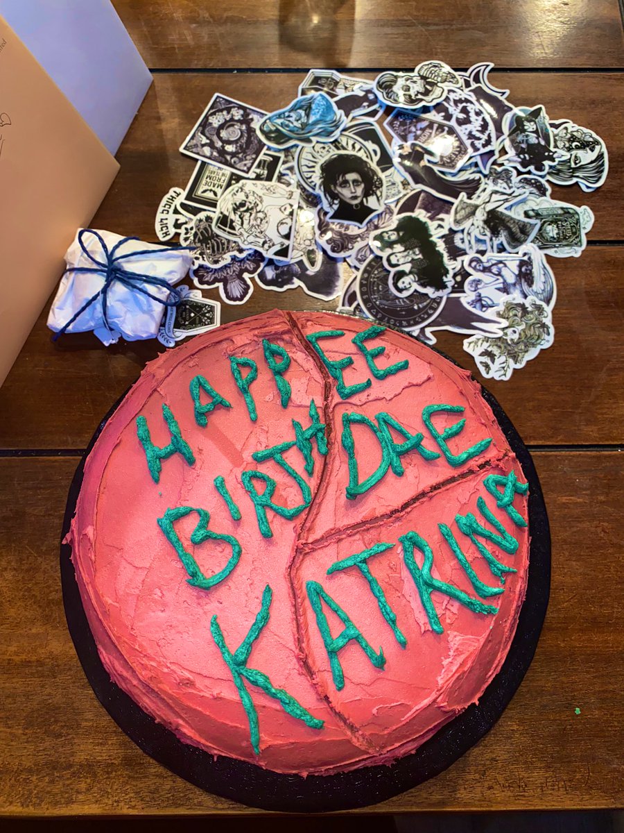 Darkfeminine211's tweet photo. I said bubble bath and My husband soo cute his idea turned a bubble bath into a little shoot this whole birthday trip was divine  &amp; he out did himself making the epic Harry Potter cake from scratch hello 30. 🛸🫧🔮🪄🦉🧙🏽‍♀️ https://t.co/uRJa2TjG58