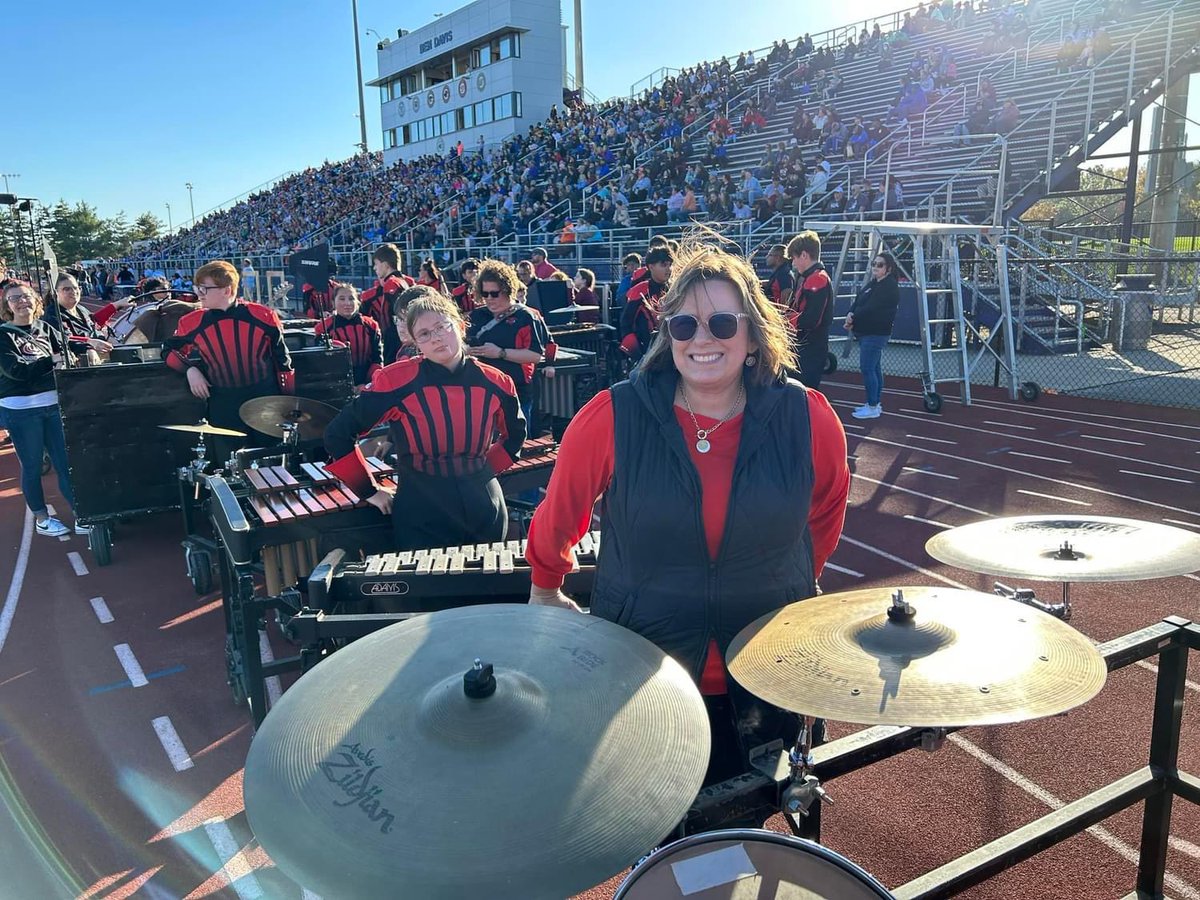 GHSBandDirector's tweet photo. Shout out to our principal and all of the great parents that support us (she was in the pit crew yesterday day)! They even made a tunnel for the kids after midnight in the rain as the kids walked off the buses when we returned from Indy!
#goshenschools
#goshenband https://t.co/cEovZSolAW