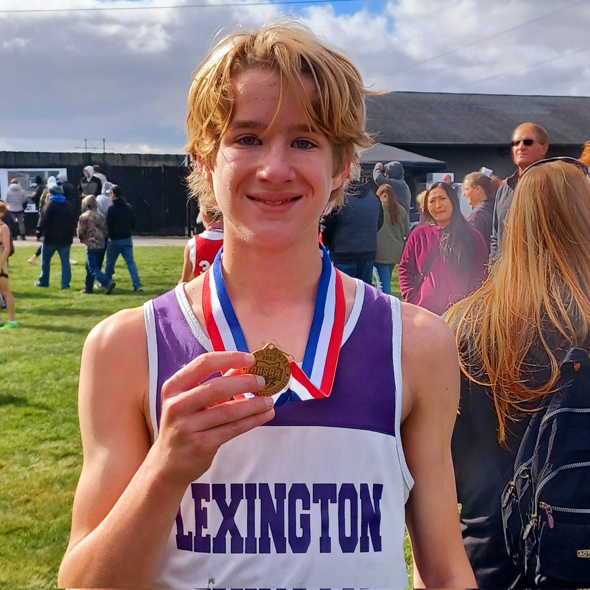 joshhooper013's tweet photo. Clay finished Jr High cross country with a flourish! He came in 21st overall in his Division 1 state race with a 2-mile time of 11:52. His team finished 5th! Way to go, Clay and #LexCC! https://t.co/I5rvsLNeJy