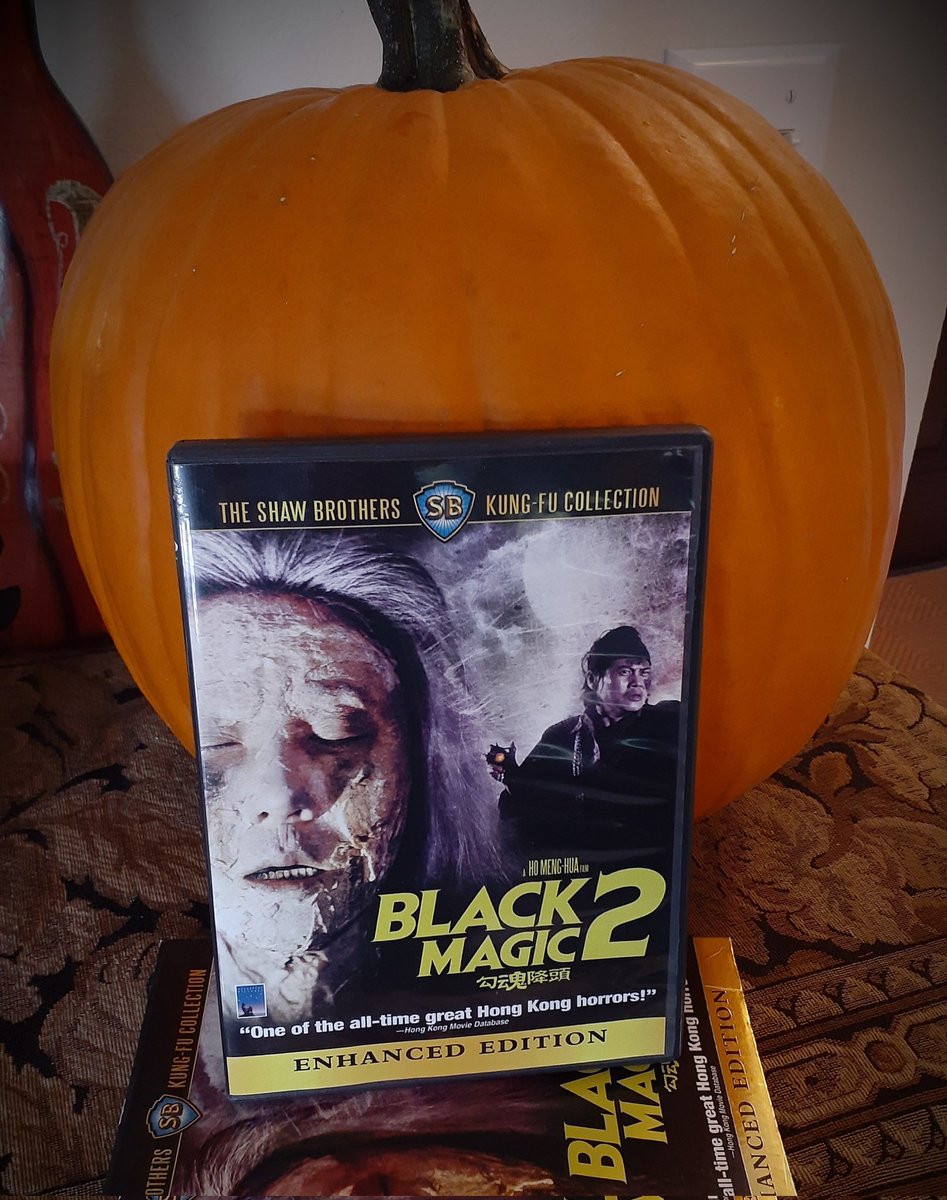 midnitekrawlr's tweet photo. Sunday vibes....
#31daysofhorror 
#31DaysofHalloween 
#watching #BlackMagic2 
#AsianCinemaTakeout https://t.co/iGOR1wGaOu