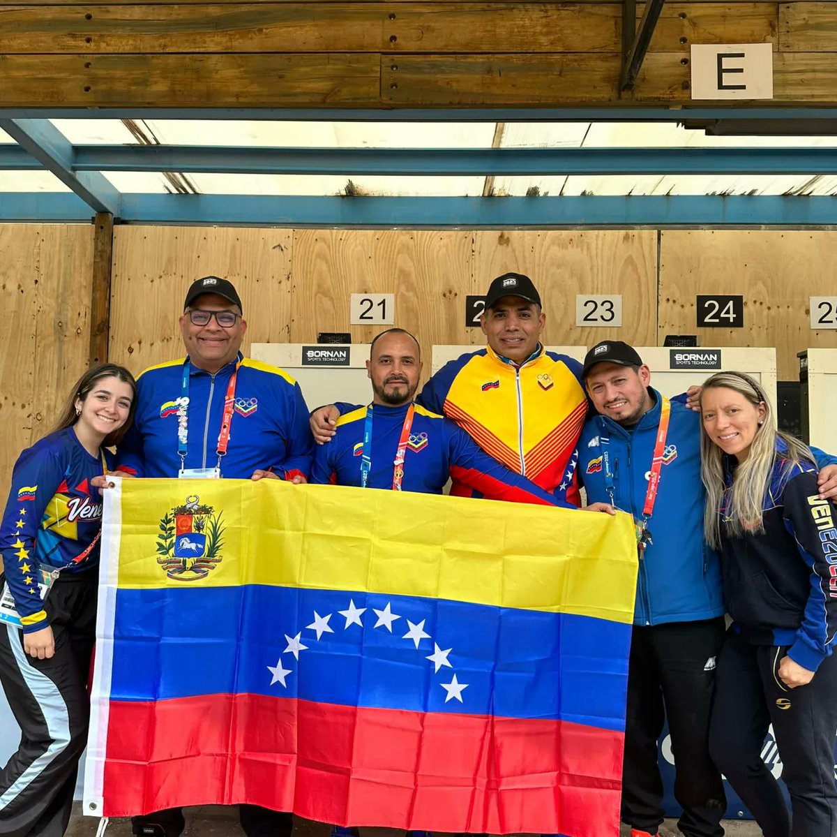 OfficialCOV's tweet photo. Además, se convierte en el tercer clasificado a los Juegos Olímpicos de Venezuela.

Felicidades, Douglas 🥳🥳

#santiago2023 #paris2024 #juegosolimpicos #juegospanamericanos https://t.co/YIPKNIa1HG