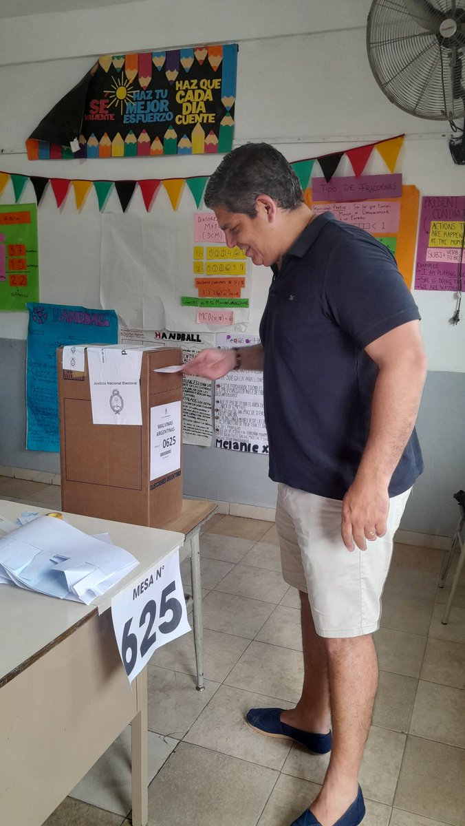 Con el compromiso y la convicción de querer construir un mejor País, ya voté.

Gracias a los #fiscales que dedican su tiempo cuidando los #votos de los vecinos 💪

¡Vamos Malvinas! ¡Vamos Argentina!

#YaVote #Elecciones2023 #EleccionesArgentina2023