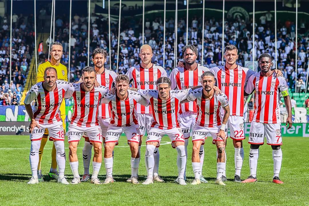 ⚽ Yılport #Samsunspor'umuz bu sezon santrafor bölgesinde yapılan yeni transferlerden tam olarak faydalanamıyor!  

Marius Mouandilmadji ve Landry Dimata 1'er gol atarken, Ercan Kara henüz golle tanışamadı. 

#YılportSamsunspor