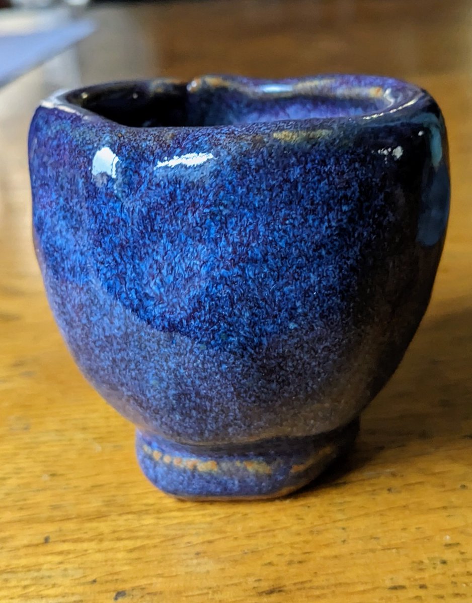 dumbeast's tweet photo. Footed cup
~2.5"
ex coll Lorenzo Moreno https://t.co/EdKoSuPBX7
