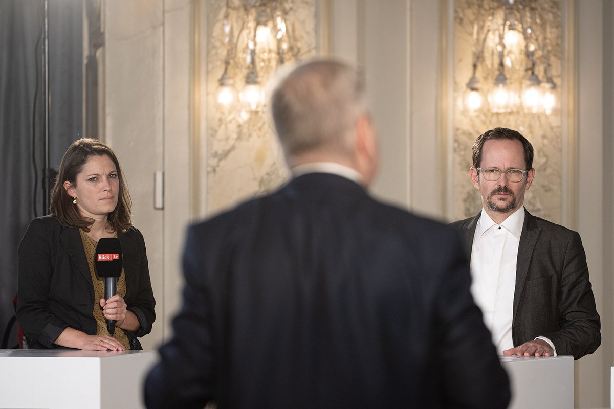 Die Schweiz macht den Igel: Unser Blog zur #WahlCH23 ist jetzt online. Es erwarten Sie: Eine Einordnung des Rechtsrucks + Antworten zu vier drängenden Fragen. 

-&gt; woz.ch/wahlen2023

(1/5)
