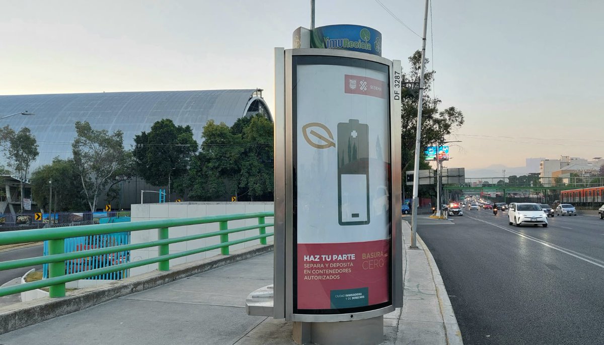 SEDEMA_CDMX's tweet photo. ¿Tienes pilas que ya no sirven? 🪫 Deposítalas en alguna de las 200 columnas de acopio que hay en la CdMx  👉 https://t.co/e5qU8O5dBz

También las estaremos recibiendo este 26 y 27 de octubre en nuestra jornada del #Reciclatrón en la UAM Azcapotzalco.

@martibatres @GobCDMX https://t.co/TaRRe5TL8H