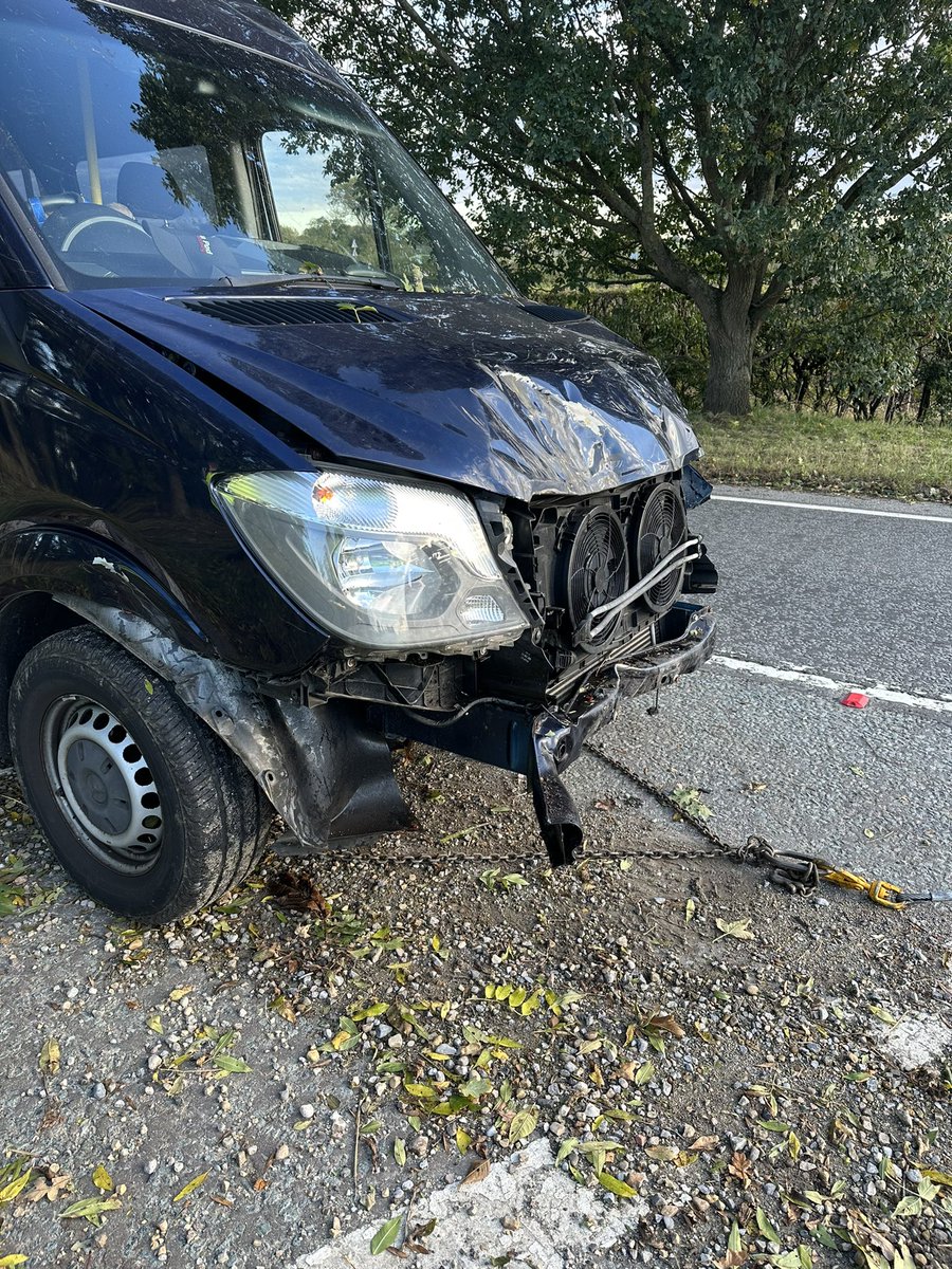 OscarRomeo1268's tweet image. Always amazed by the professionalism of my #999Family colleagues. Great work from everyone following a single vehicle RTC on the #A168 near #Topcliffe Thankfully no injuries but a complex recovery #JESIP