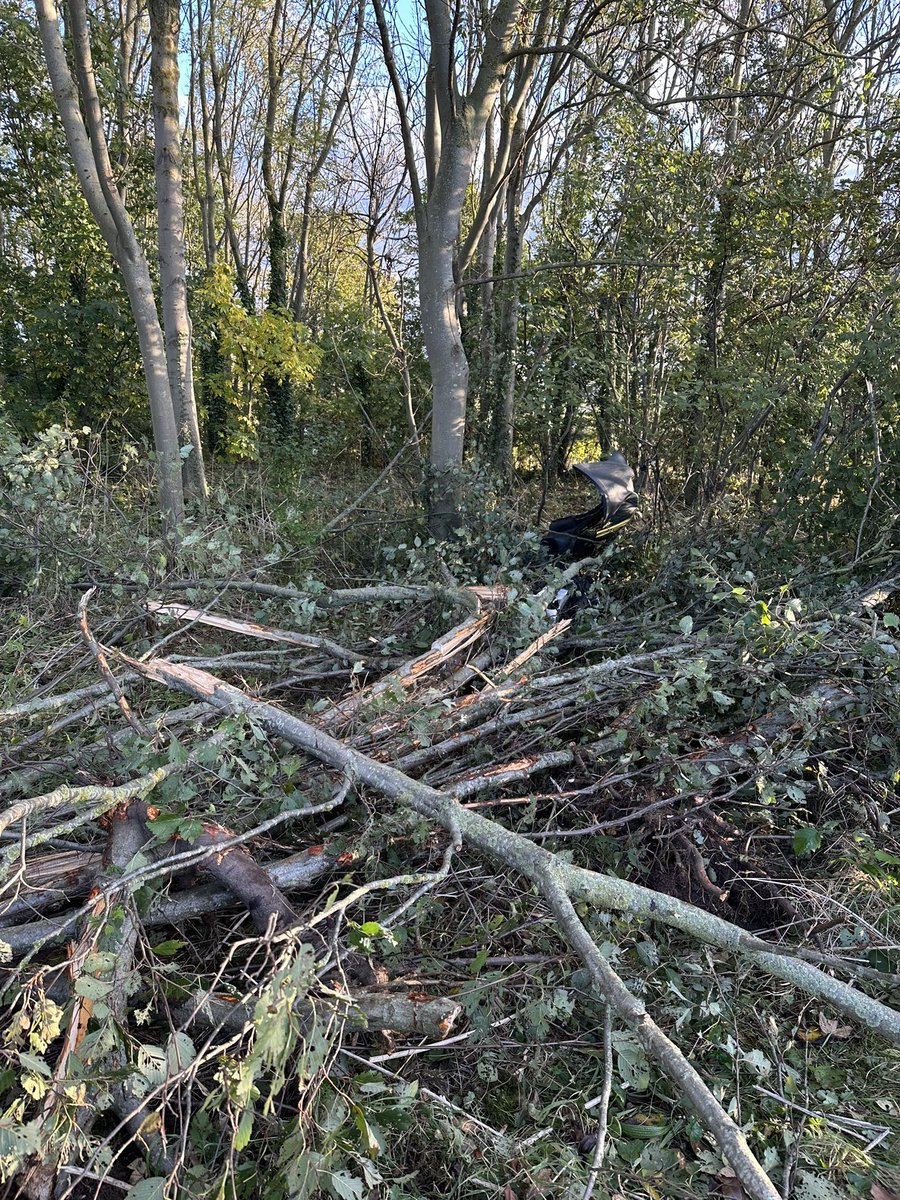OscarRomeo1268's tweet image. Always amazed by the professionalism of my #999Family colleagues. Great work from everyone following a single vehicle RTC on the #A168 near #Topcliffe Thankfully no injuries but a complex recovery #JESIP