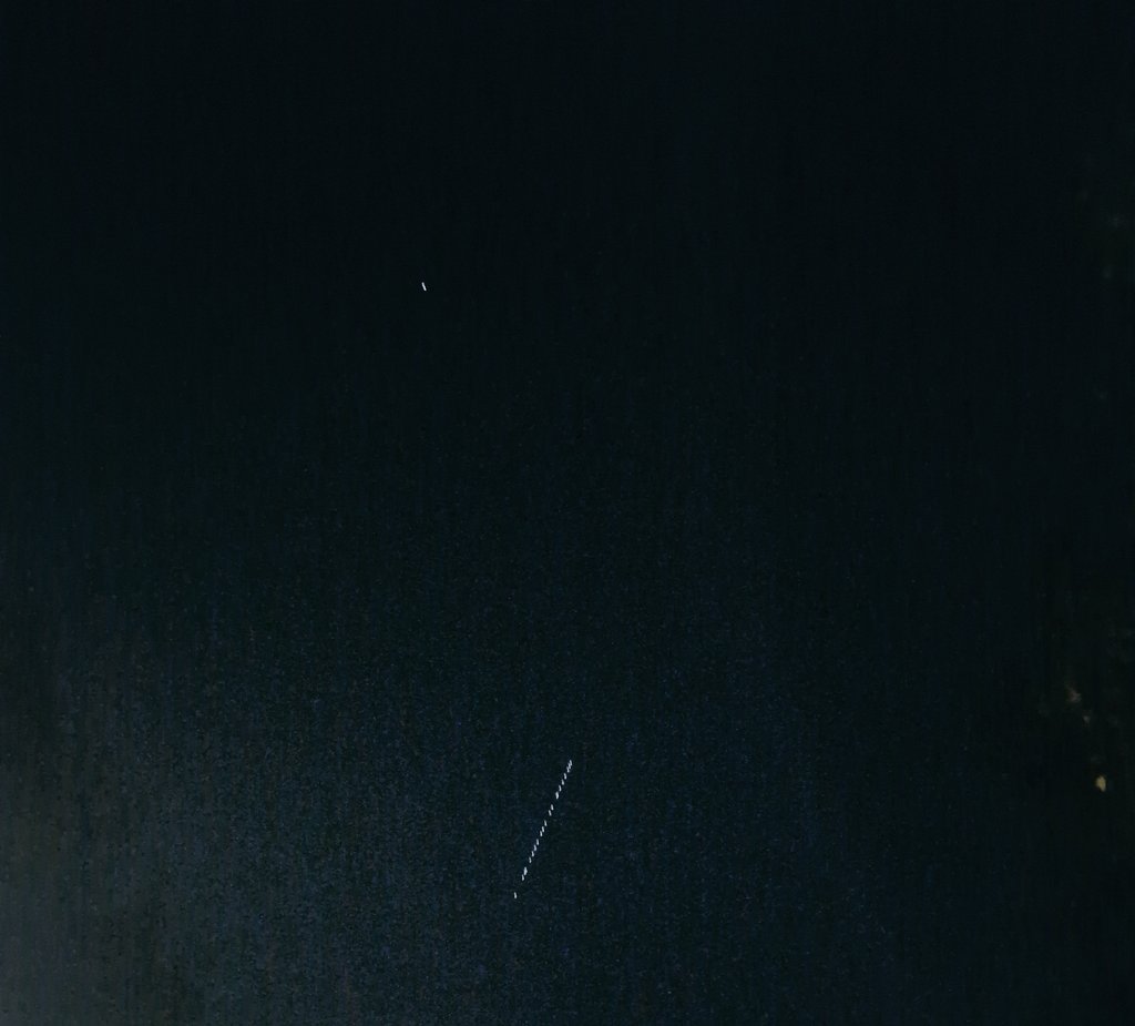 Lev1athon's tweet photo. Incredible viewing in the skies tonight. Never seen a line of lights travel through the sky like this (above SE England around 7.45pm)  Assume it was satellites, maybe starlink? although starlink is usually further apart I thought 
#nasa #ElonMusk #sky #astronomy https://t.co/wTpeEXdD4H
