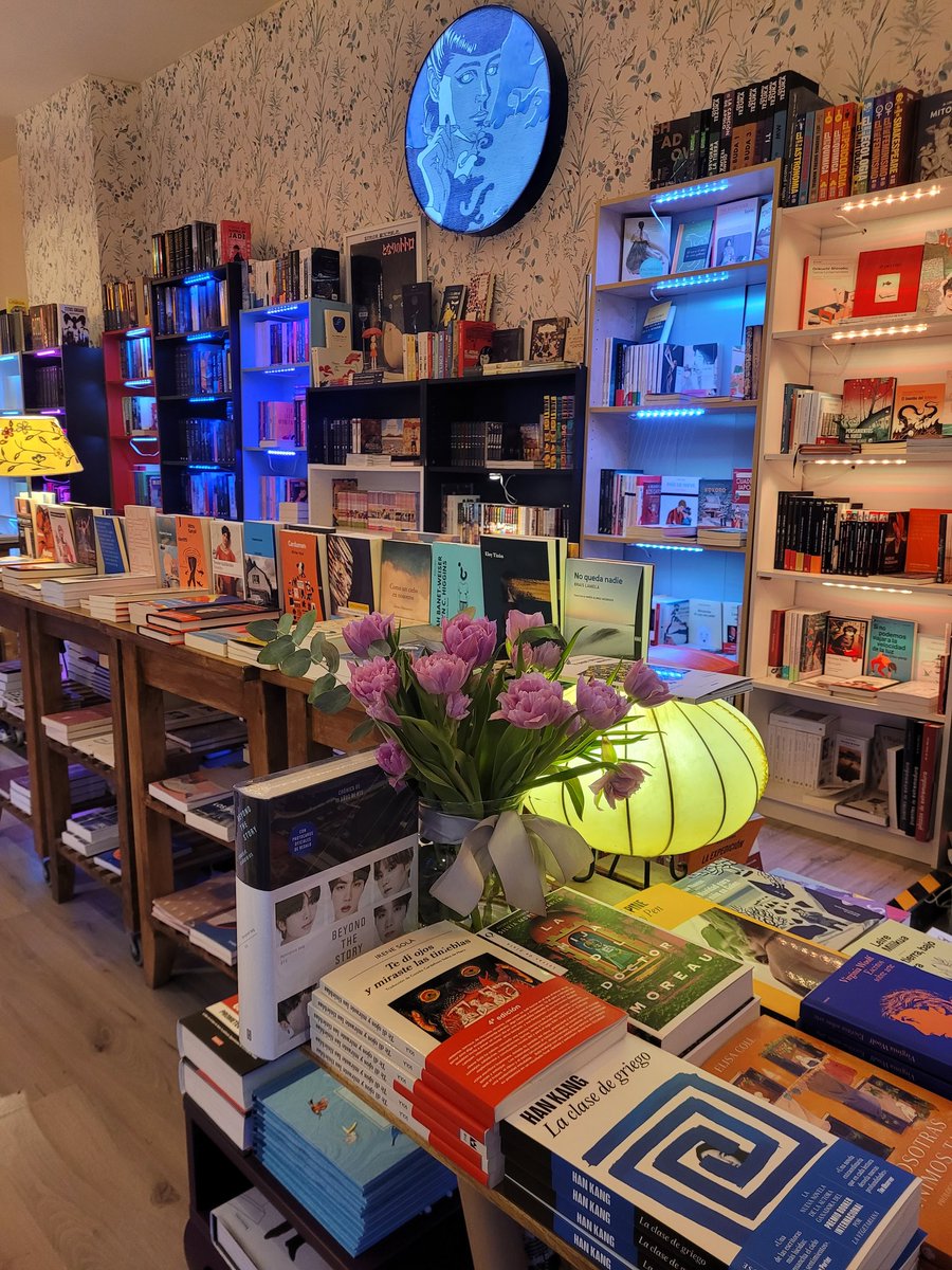 LibreriaPuertaT's tweet photo. ¡Hemos cumplido 12 años en Plasencia! Estamos tan felices, os agradecemos todo el apoyo y desear que sigáis acompañándonos muchos años. https://t.co/j8ZIcipWRT