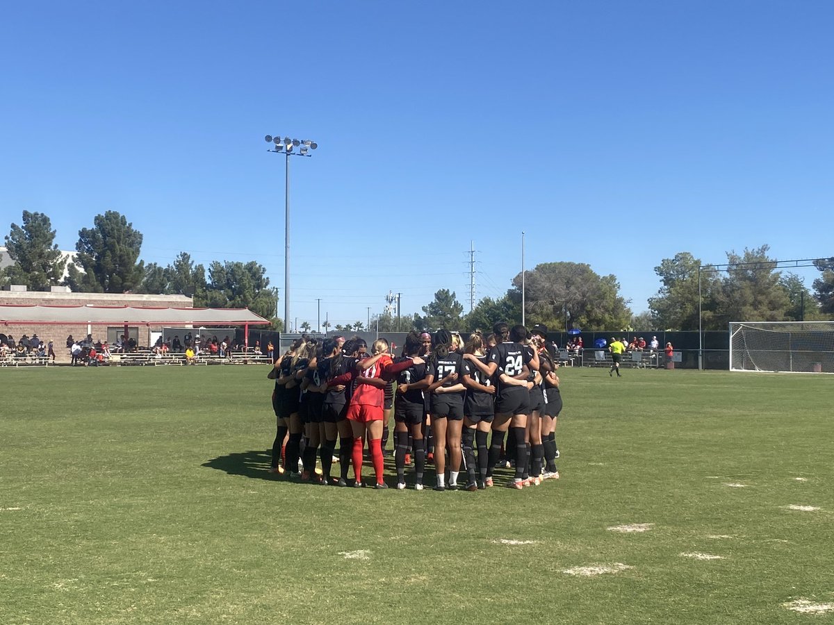 Senior day for a very special group @UNLVwSoccer 🥰 Let’s go Rebels‼️