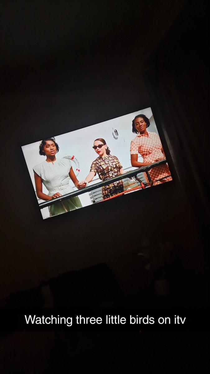 Ahenkz7's tweet photo. Watching @LennyHenry #ThreeLittleBirds https://t.co/dATeGD8zLg