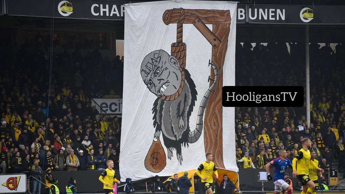hooligans_tv's tweet photo. Norway. 22.10.2023
Lillestrøm - Vålerenga.
Lillestrøm fans, during today's derby, "welcomed" their former coach Geit Bakke, who left their club in the middle of the season and went to work for Vålerenga.

The banner shows a rat that has the face of Geit Bakke with the word-Judas https://t.co/xxFvs8s56A