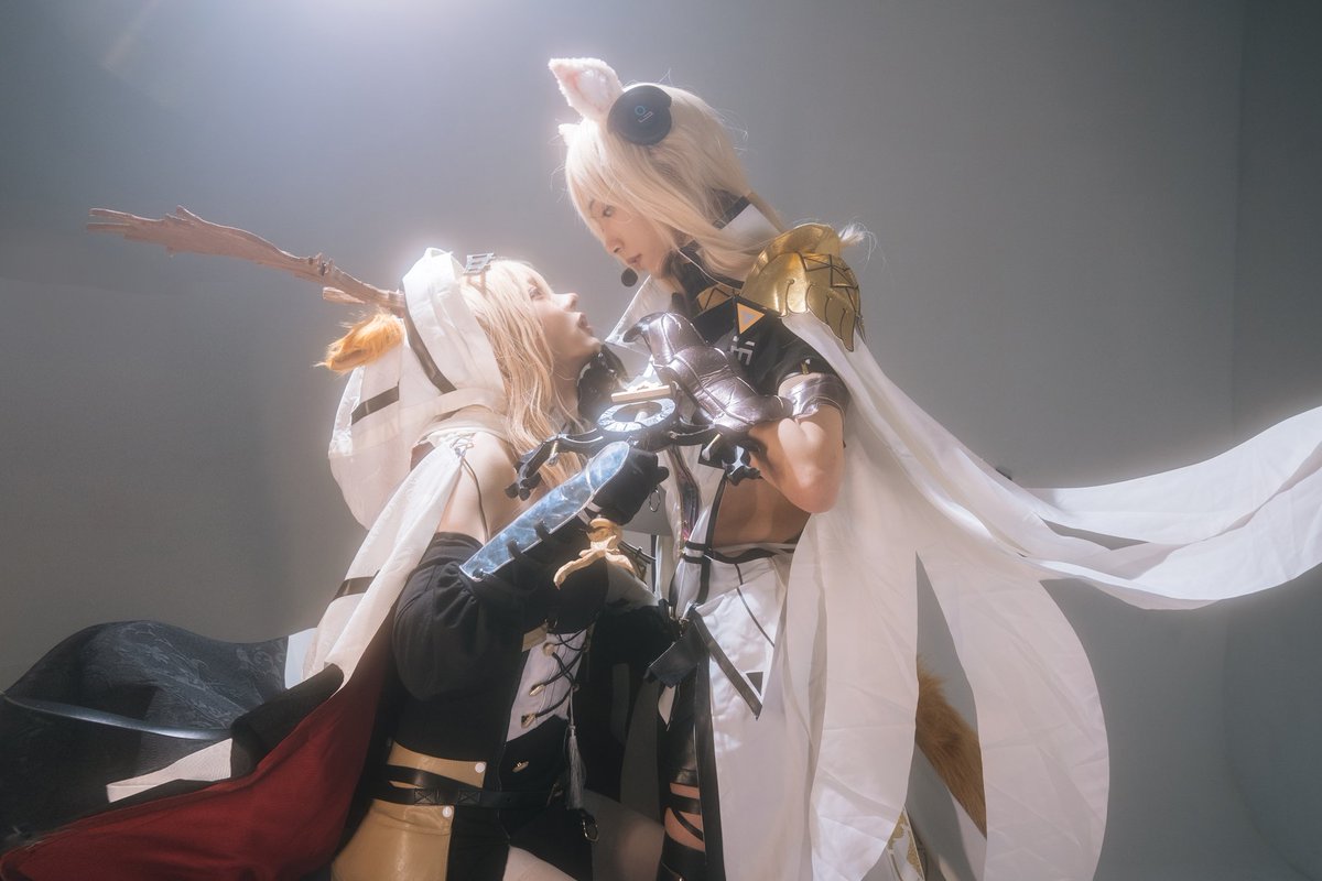 这时候就不得不再拿出我的耀烛了 #ARKNIGHTS https://t.co/ARGsOq26l4