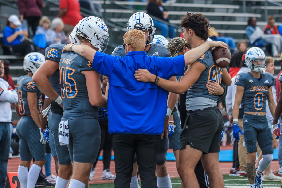 Shorter Hawks Football tweet media