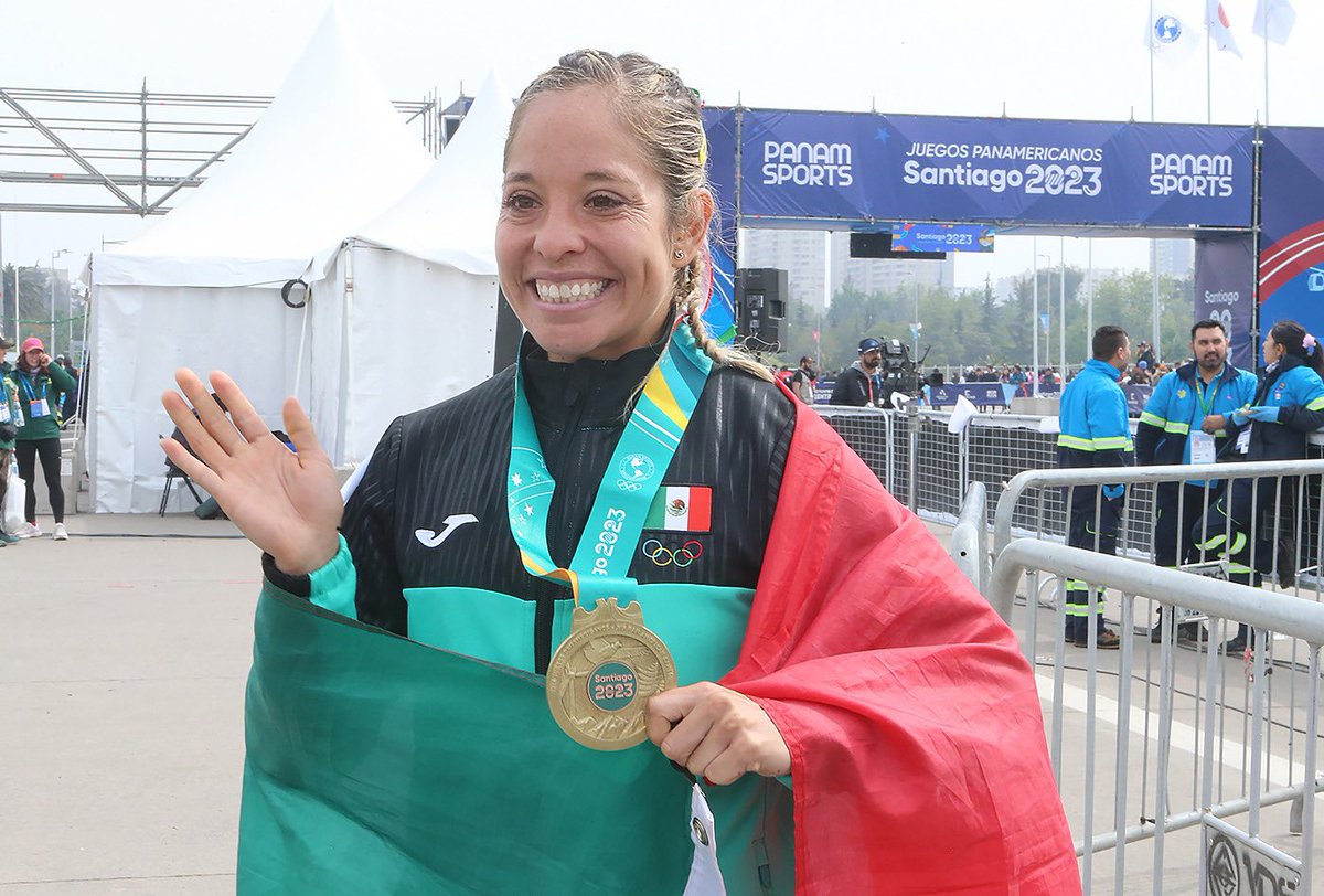 Citlali Cristian debuta con oro y récord panamericano en Santiago 2023

La jalisciense 🇲🇽 se proclamó campeona 🥇 en maratón femenil con tiempo de 2:27:22; se preparó en el #CNAR, complejo deportivo perteneciente a la #CONADE.

👉 goo.su/KoiVc91