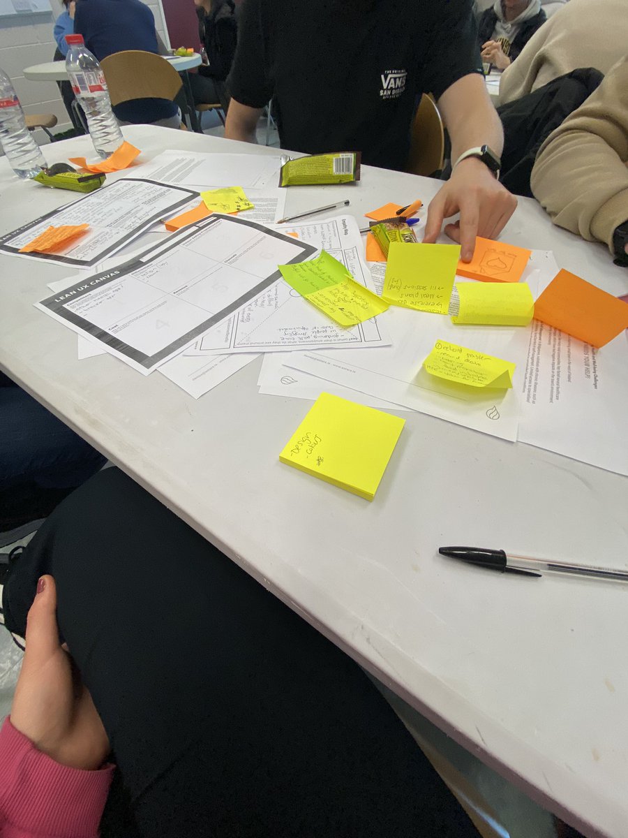 CSnutrition_'s tweet photo. Great two days with ATU for I-Days. A lot of communicating,listening and brainstorming skills were implemented. #EITHEALTH #ATU #idays https://t.co/VLCH4nizTr