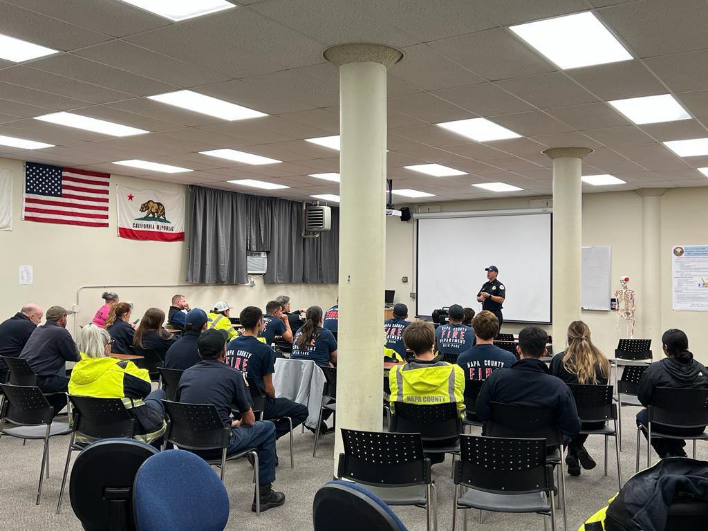 CAL FIRE LNU tweet media