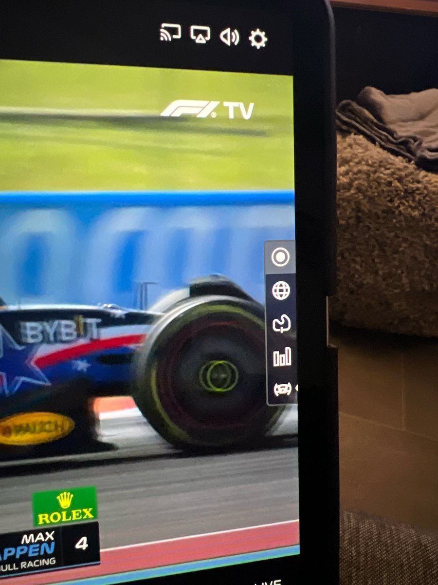 stefanvbergen's tweet photo. Ignore faults by pressing the x in right top corner and choose the local stream instead of world stream. World stream is down. #f1tv https://t.co/mj7S5amOy1