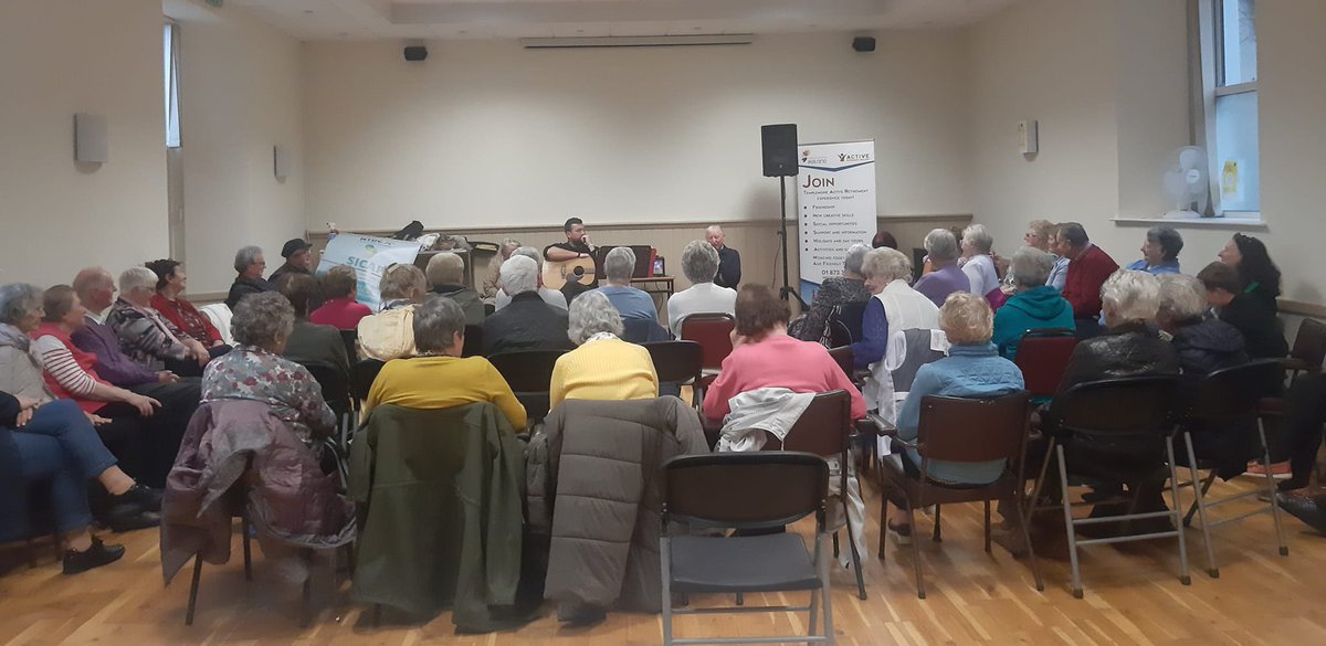 templemoretown's tweet photo. Lovely singing and story telling went on at the McAuley centre last Thursday πΆπ¬
#templemorecommunity https://t.co/r4uZPCs2Q5