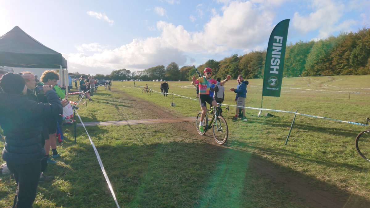 WessexCycloCross tweet media