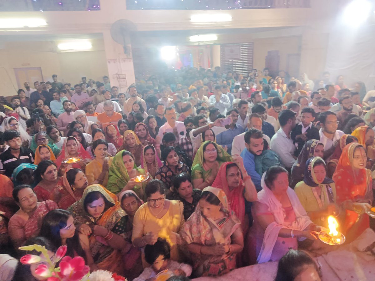 ChaitanyaMBJP's tweet photo. બિહાર સાંસ્કૃતિક મંડળ દ્વારા આયોજિત દુર્ગા પૂજા કાર્યક્રમમાં ઉપસ્થિતિ આપી દર્શન આરતી નો લાભ લીધો.
#akotavidhansabha143 #MLA2023 #crpatilsir #GujaratMLA #bjpvadodara #BJPNEWS #BJPGovernment #Politicion #BJPGujarat #BJP #durgapuja #DurgaPuja2023 https://t.co/j7rtkKIzjr