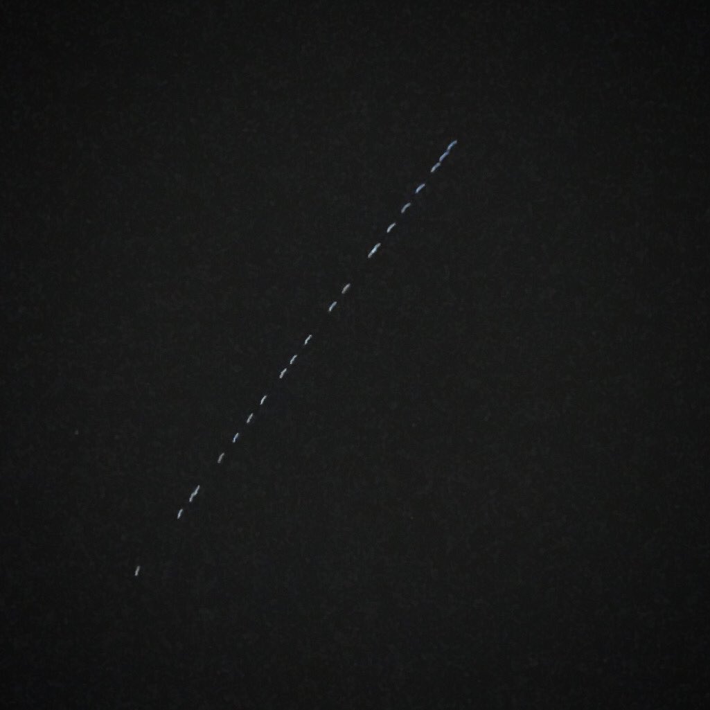 Incredible to see Elon Musk’s Starlink pass overhead just now at @menafarm 🤩

#menafarm #glampingcornwall #glampingincornwall #campinglife #campingwithdogs #familycamping #campingcornwall #campsitesincornwall #campingincornwall #glampsitesincornwall #starlink