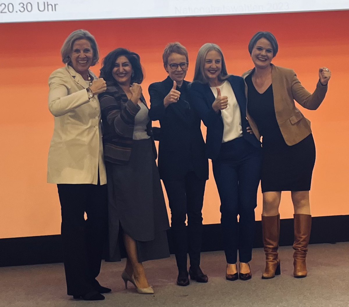 BaselStadt's tweet photo. Fünf Frauen fahren für Basel-Stadt nach Bern. #WahlBS23 https://t.co/f3fCOOtqMJ