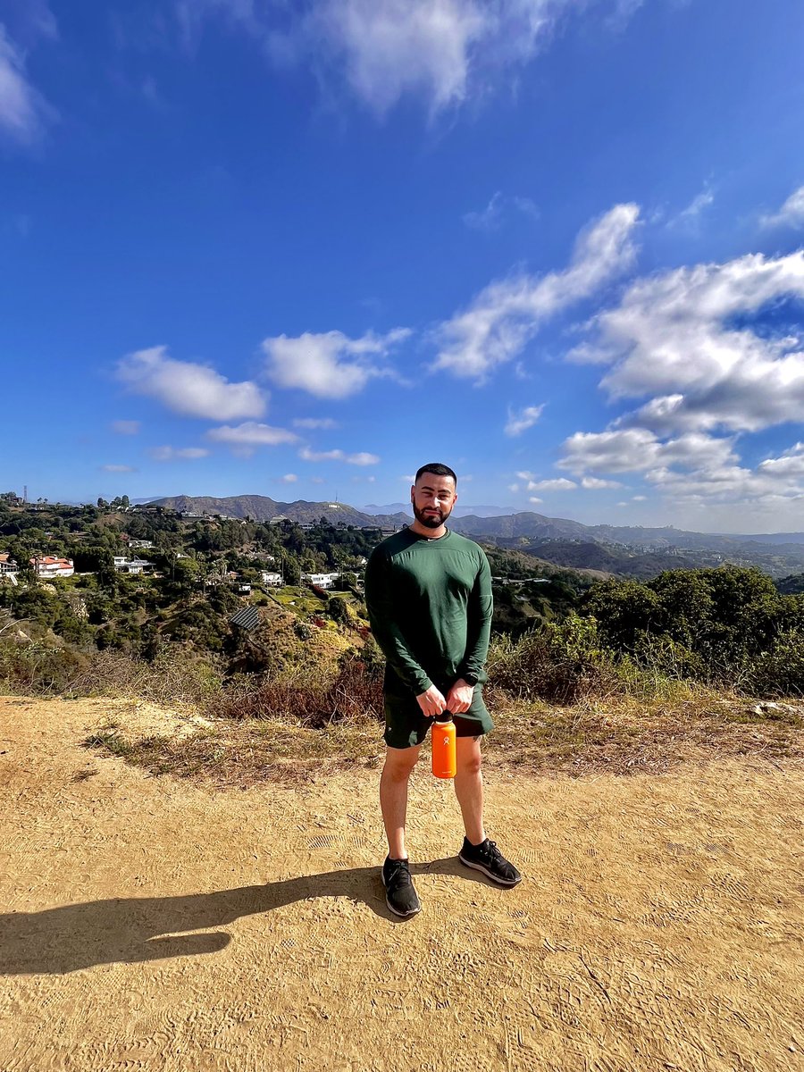 Hiked Runyon Canyon this morning. If you squint and tilt your head a little, you can kinda see the Hollywood sign 😑 #hike #runyoncanyon #Hollywood