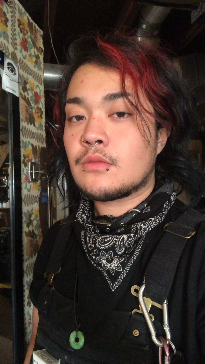 angerybee's tweet image. 🖤