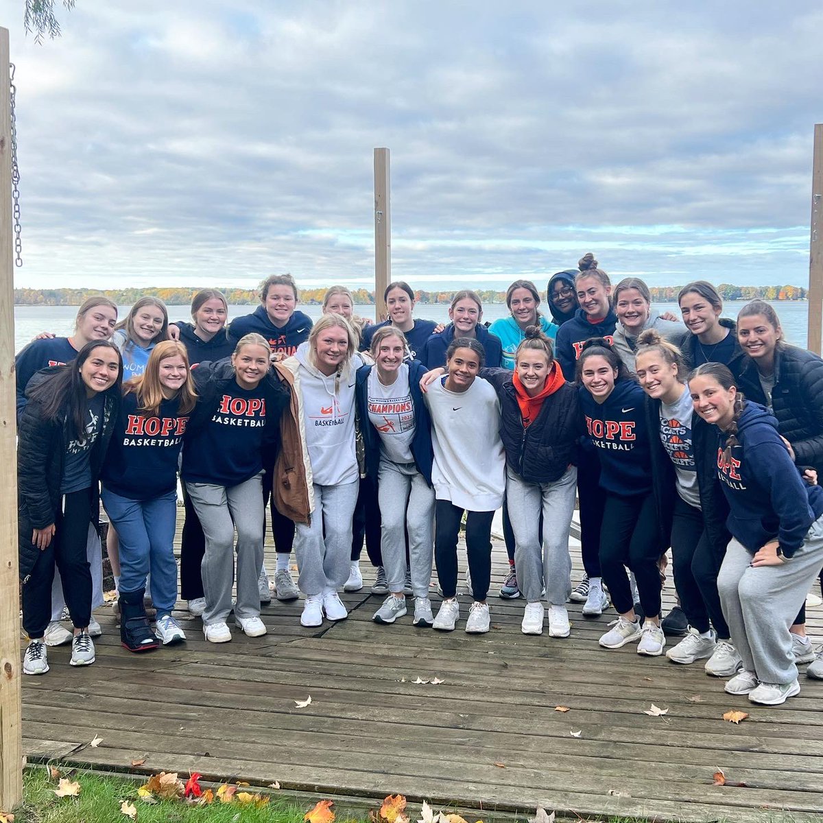 HopeCollegeWBB's tweet photo. BIGGIE’S 2023. 🍁🏀🧃 

We had an amazing time with our whole program up in Fremont, MI this weekend! A fun weekend of games, blindfolded dodgeball, good food, great conversation and lots of team bonding! We brought the JUICE! 🧃 Fired up for this season! 

#GoHope | #WE https://t.co/Fz7nNbPV1M
