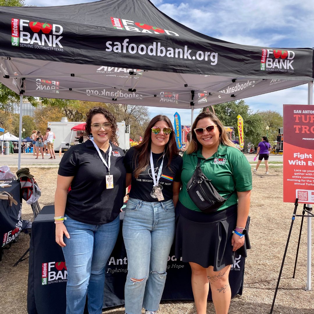 safoodbank's tweet photo. We want to thank the San Antonio Beer Festival for inviting the San Antonio Food Bank as the benefiting charity. 🍻 We had a blast promoting our Turkey Trot 5k with the community! 🏃‍♂️ Thank you to everyone who stopped by our booth and took a picture with our giant turkey! 🦃 https://t.co/lwopPJhZYB