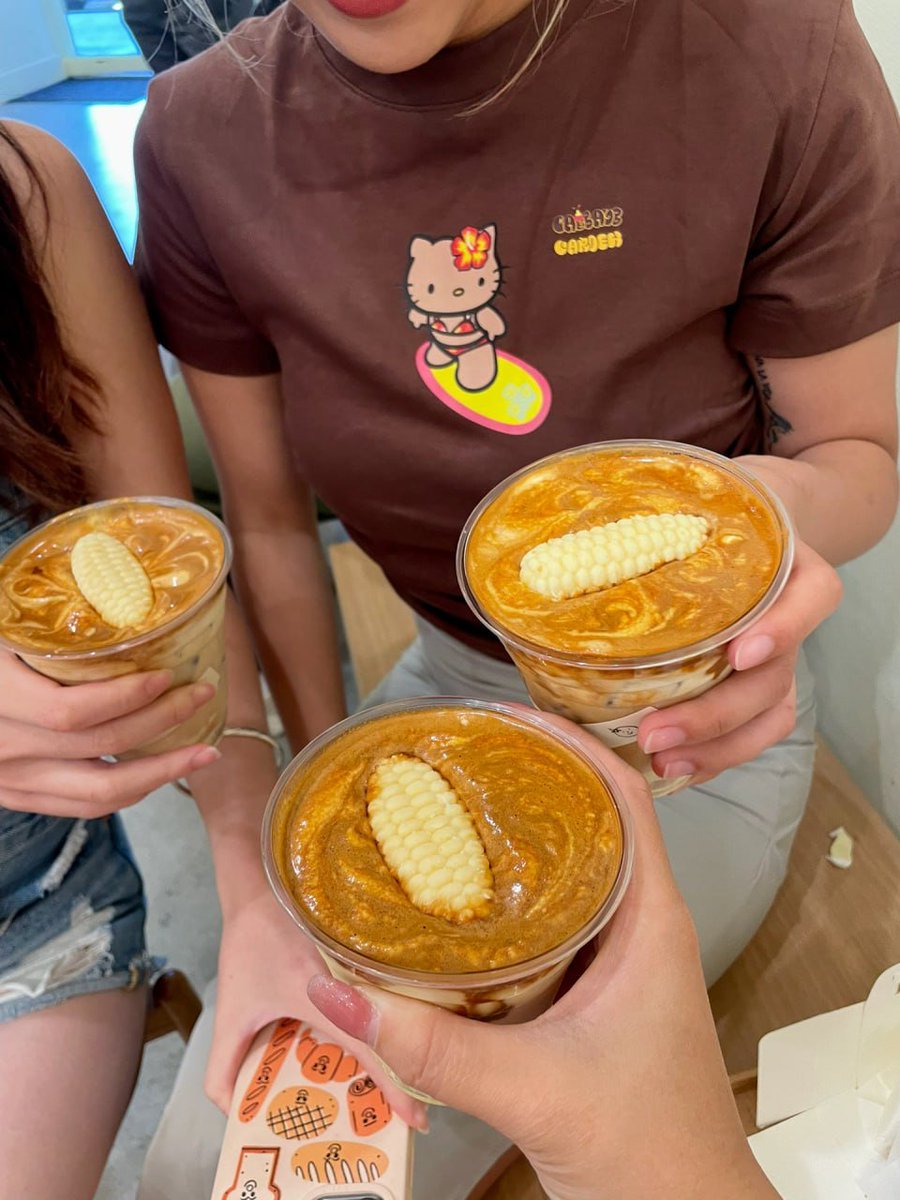 jennyrosecaday's tweet photo. Grab a corn latte with your best friend https://t.co/PeXPoZLcGy