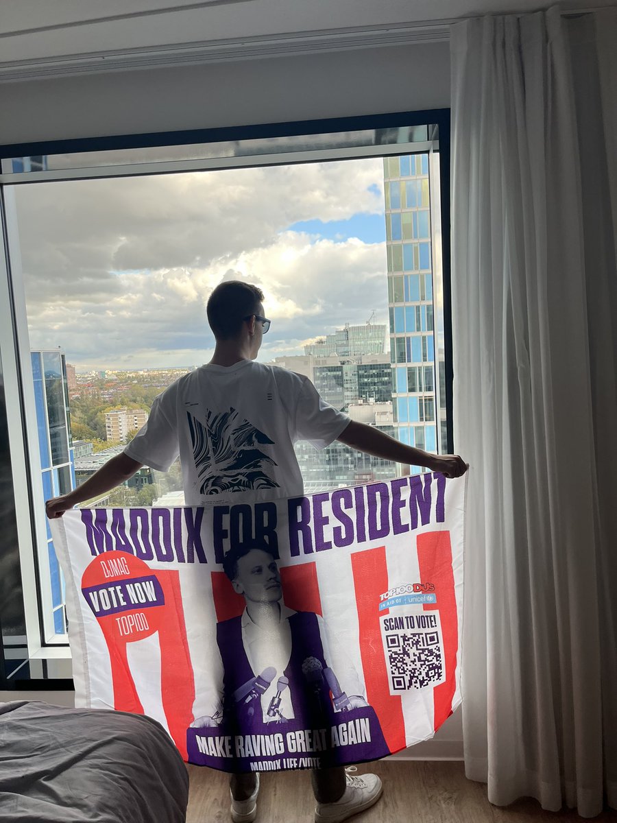 Maddix For Resident #Djmag #Top100Djs 
(Me llevé una bandera y me la peló)