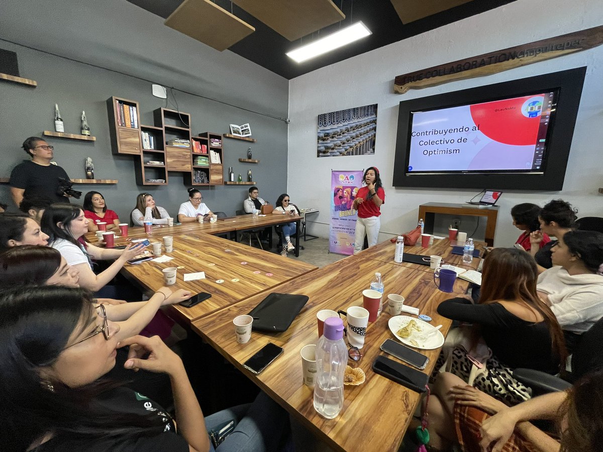 herdaolatam's tweet photo. Charla 3. Contribuyendo al Colectivo de Optimism. Por nuestra gov @0xyNaMu
#Web3Brunch @herdaolatam @WAGMILatam https://t.co/yk4aUusGnn