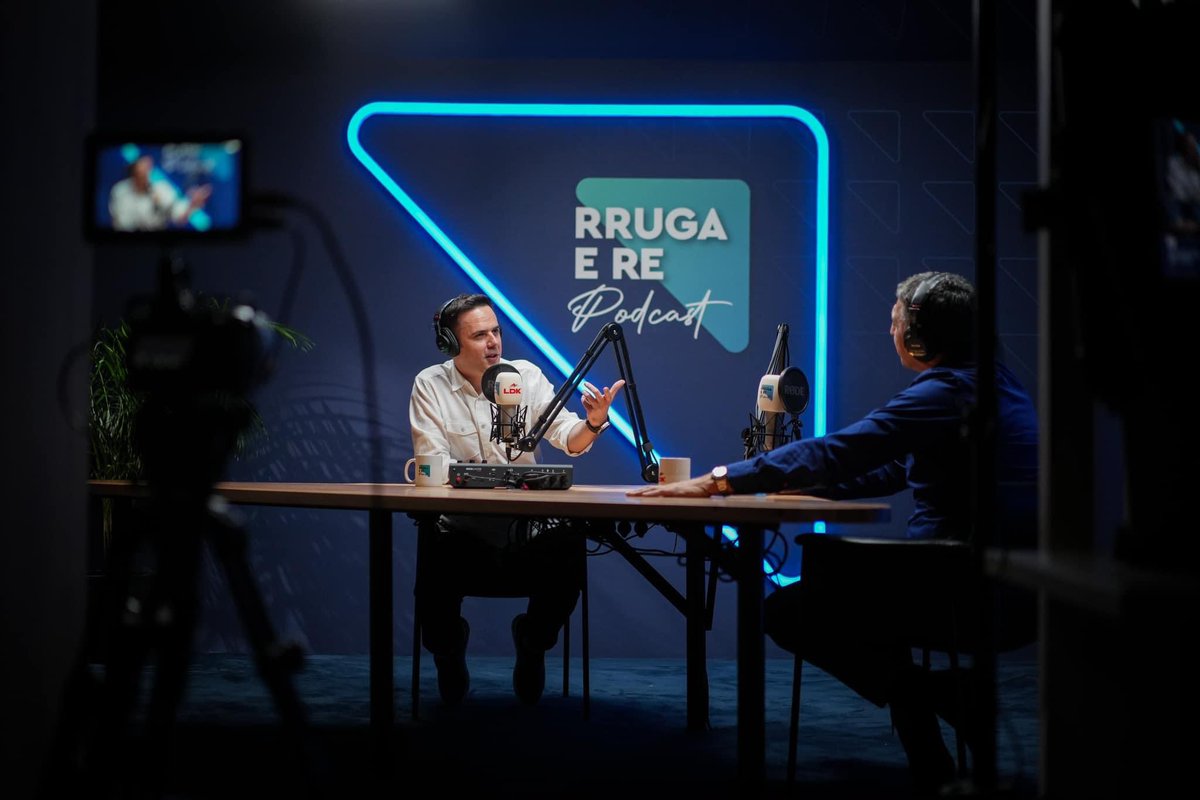 🎙️Podcasti ‘Rruga e Re’ po nis.
🔥Më ndryshe se çdo komunikim i yni deri më tani. 

Mysafiri i parë në këtë Podcast është Besim Dina.

Nesër, në mbrëmje, transmetimi i parë.