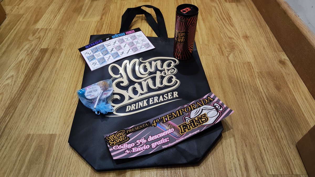 tuki_81's tweet photo. Con nocturnidad y alevosía finaliza el fin de semana de #SeñorasCon23. Un placer para la becaria rolear y disfrutar con señoras estupendas, con regalitos, patrocinio de #ManoDeSanto y premios super originales. https://t.co/SjR50zLl2x