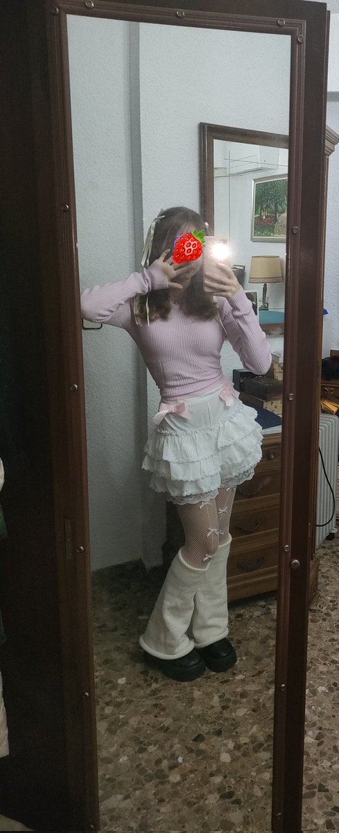 normalicemos ir asi vestida x la calle sin k t digan nadap xfa :3 (cuerpo entero reveal¿? idk kajsjsd)