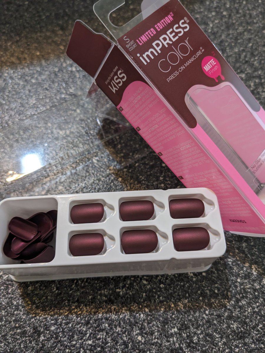 kcherryka's tweet photo. What the hay, #kissusa #kissnails I think you guys missed a pretty crucial step here. 🤣 I am not #impressedmanicure https://t.co/gLA9awm6a6