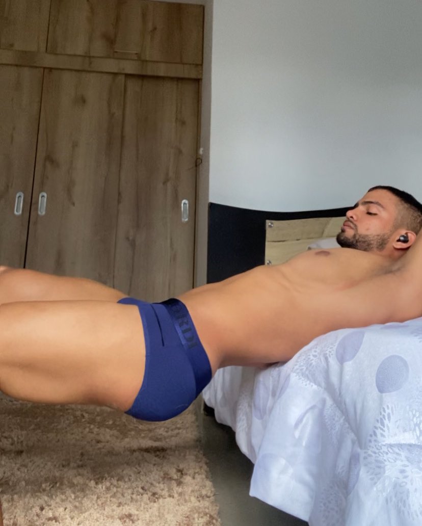 ale_magno_'s tweet photo. Te sientas ? 😏 https://t.co/x0wR0WRvsr
