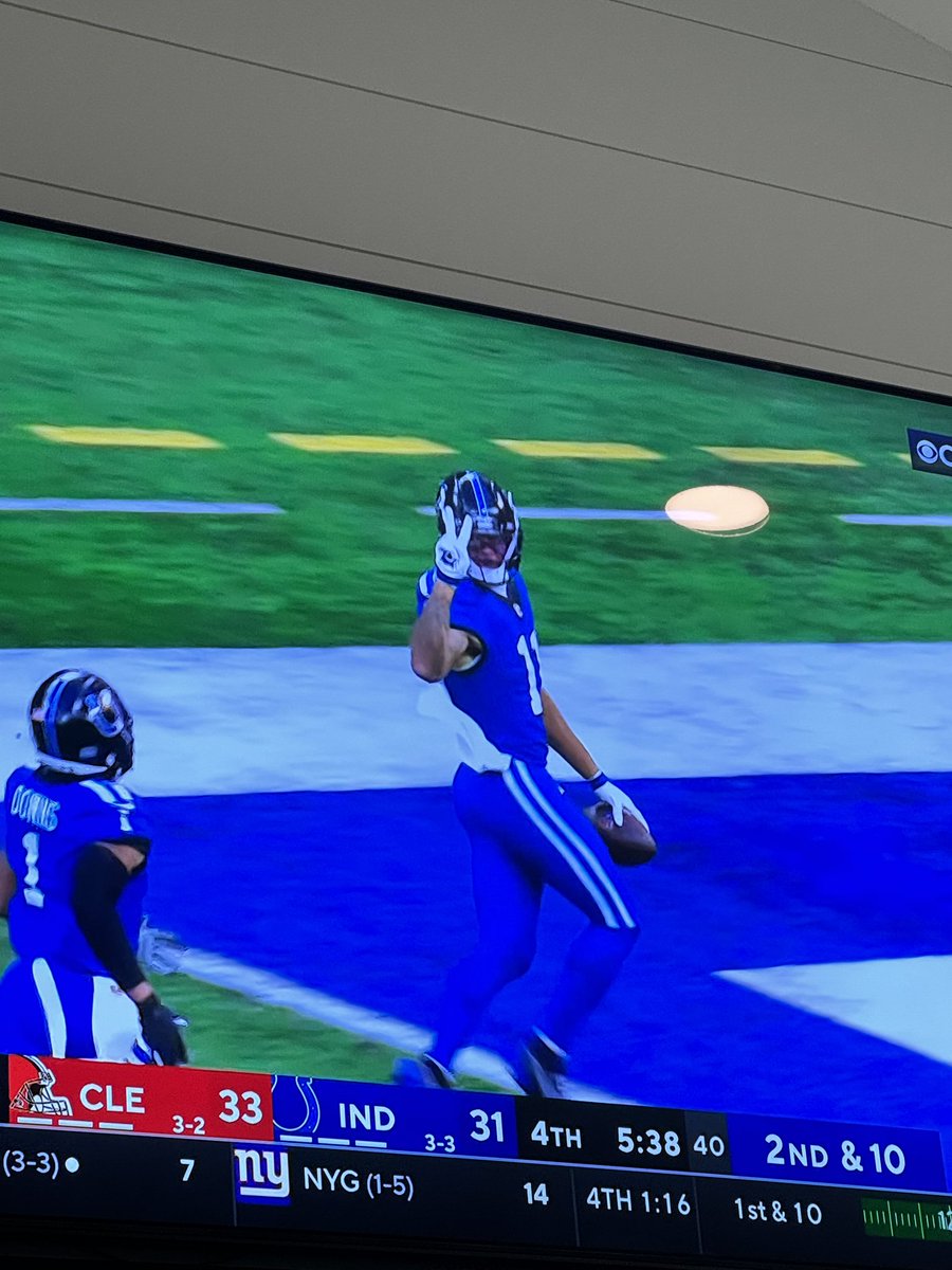 occhy01's tweet photo. @NFL @Browns @nflnetwork @NFLResearch 
If player taunts before reaching goal line should it be a TD. Or penalty at the spot of the foul?  Asking for a Browns fan https://t.co/gnR2ztnLwW