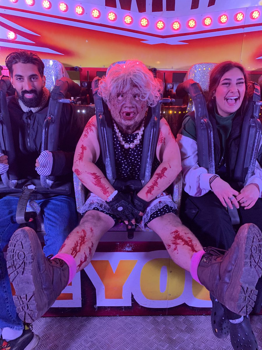 When the Hallowscream creatures join you on the fairground rides! Tonight is another sell out. Tickets next weekend are nearly all gone but there is still availability for cheaper mid-week nights. Tickets must be booked online #hallowscream #fairground #halloween #BringTheScreams