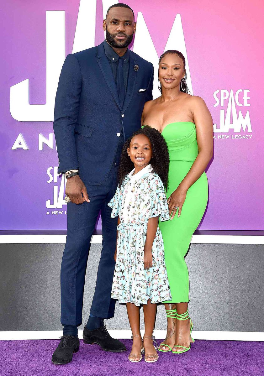 Bronupdates's tweet photo. Happy Birthday to LeBron’s daughter Zhuri, who turns 9 today 🎈 https://t.co/S7xtzZ8vxo