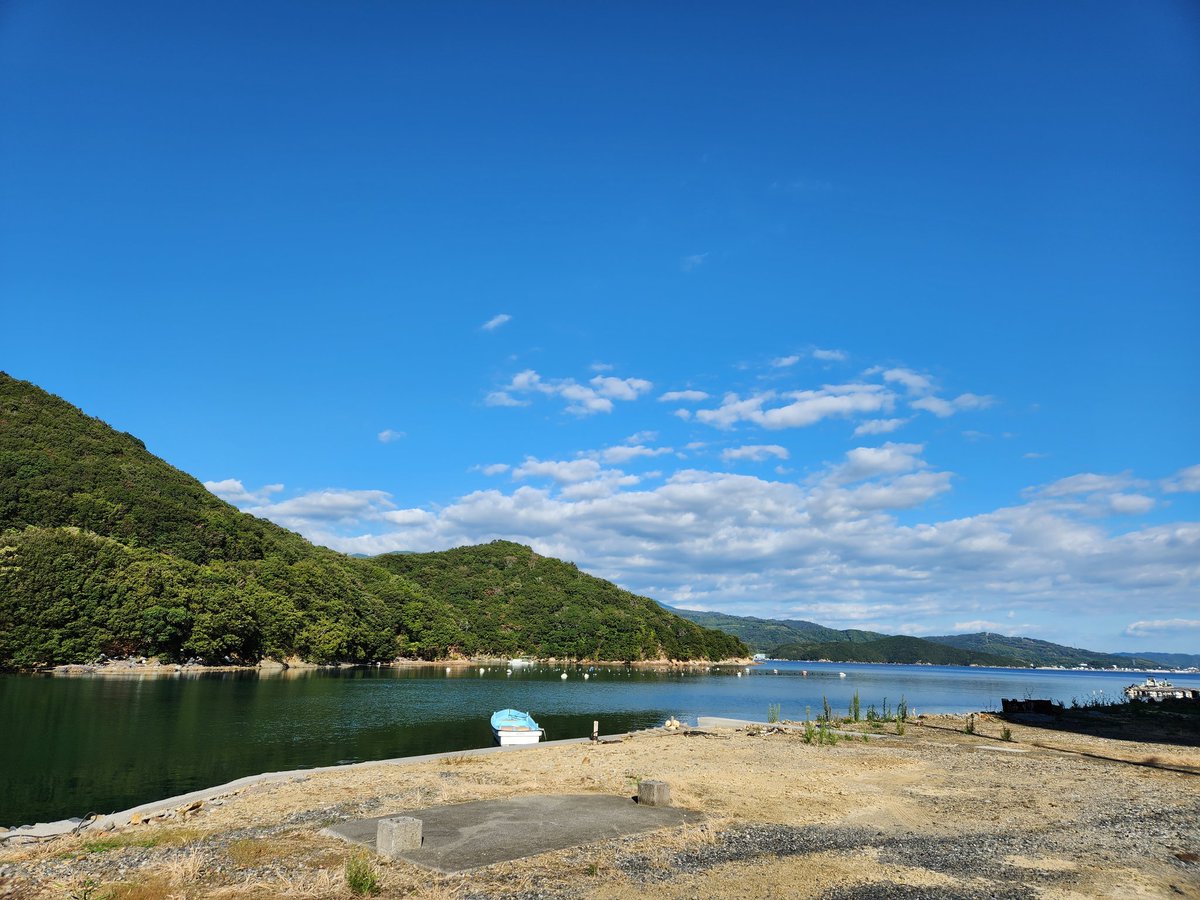 10/23 月曜日　大安
おはようございます☀️😃❗
津軽弁の日‼️

あなたが悩んでいる姿に、興味は無い。
そこからどう立ち上がるかに興味がある。

はい‼️😊✨️
どうやってやるのか‼️